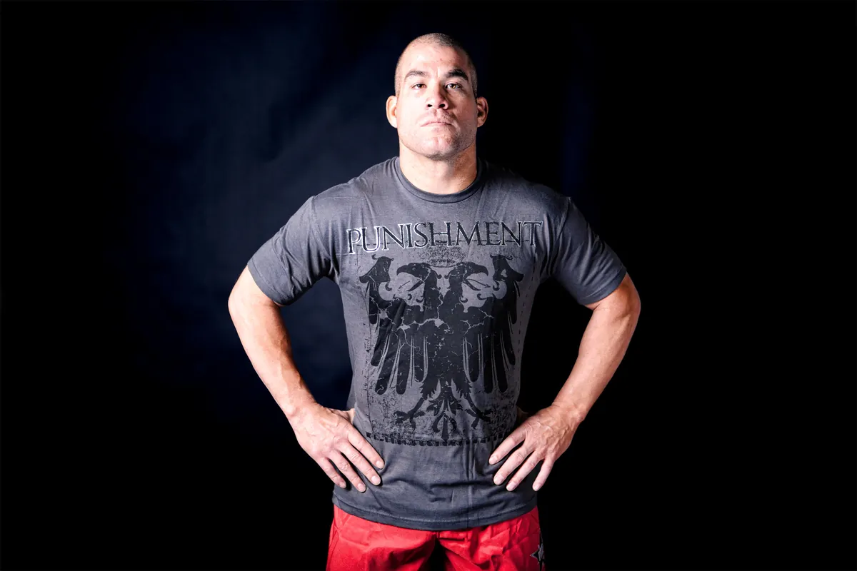 Tito Ortiz, hands on hips